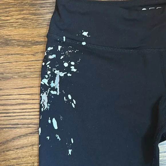 Adorable Splits59 Splatter Paint Cropped Legging - Picture 3 of 6